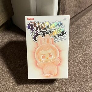 Pop Mart Big Energy Figure Labubu